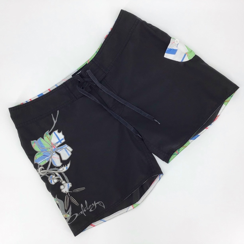 Oakley Black Shorts with Floral Logo design, 8